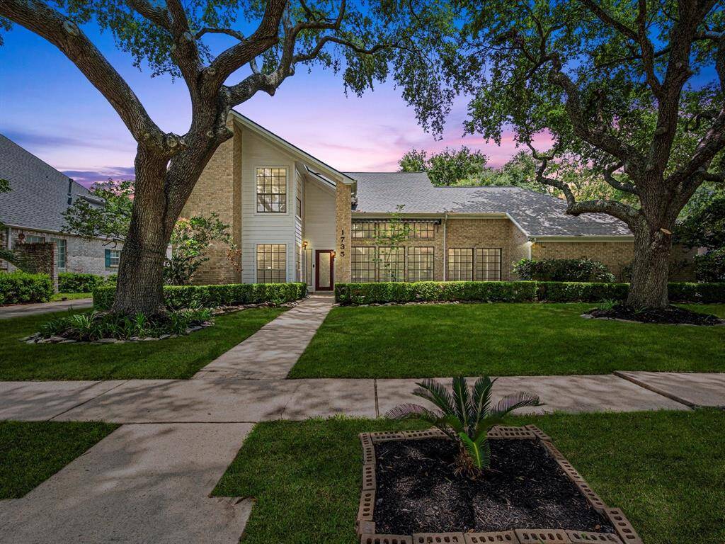 Virtual twilight view! Property is stunning day or night!
