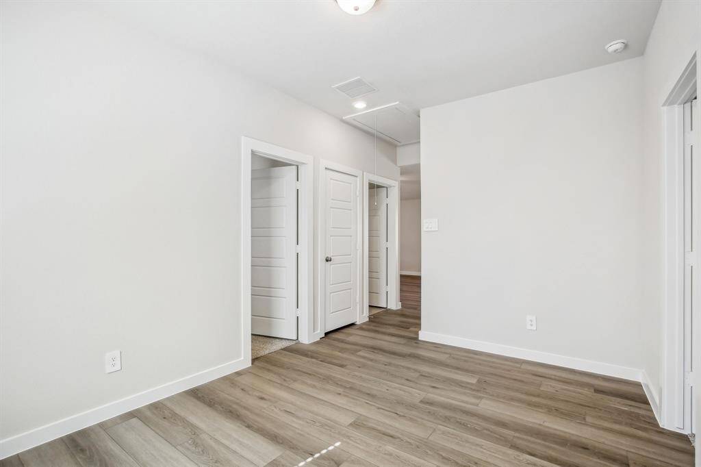 Photo is not of the actual home but is an inspirational photo of builder’s model home and may depict options, furnishings, and/or decorator features that are not included.