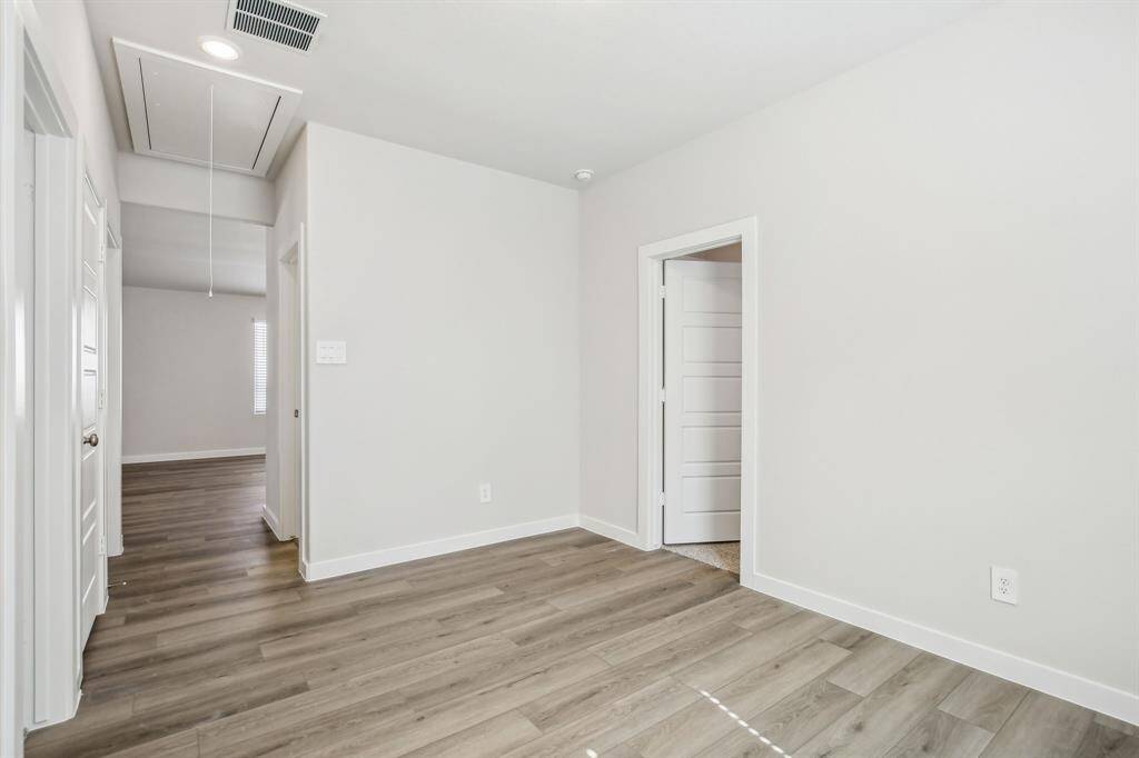 Photo is not of the actual home but is an inspirational photo of builder’s model home and may depict options, furnishings, and/or decorator features that are not included.