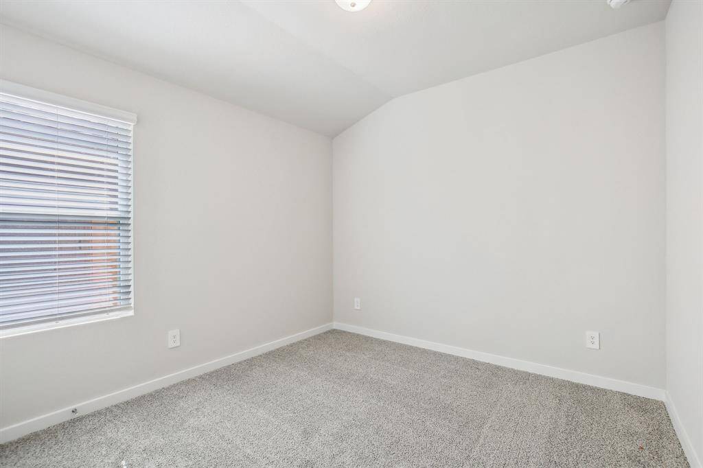 Photo is not of the actual home but is an inspirational photo of builder’s model home and may depict options, furnishings, and/or decorator features that are not included.