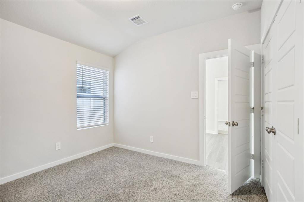 Photo is not of the actual home but is an inspirational photo of builder’s model home and may depict options, furnishings, and/or decorator features that are not included.