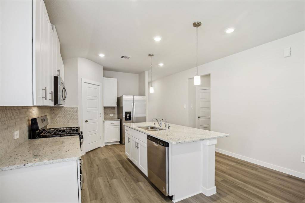 Photo is not of the actual home but is an inspirational photo of builder’s model home and may depict options, furnishings, and/or decorator features that are not included.
