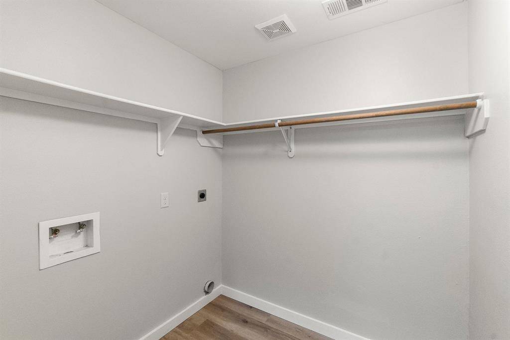 Large Laundry Room