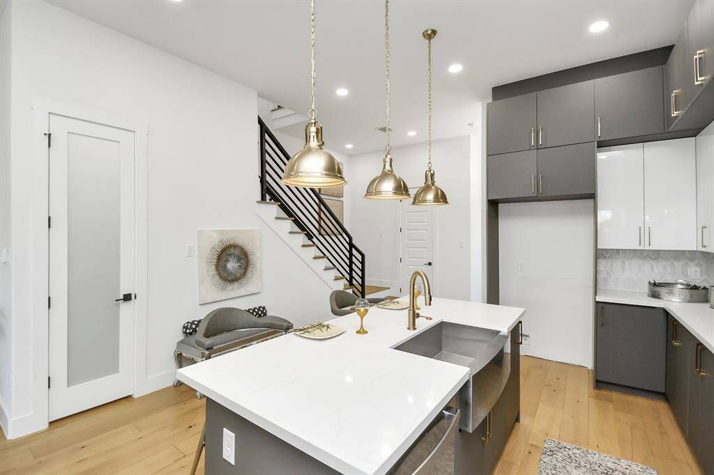 Kitchen island