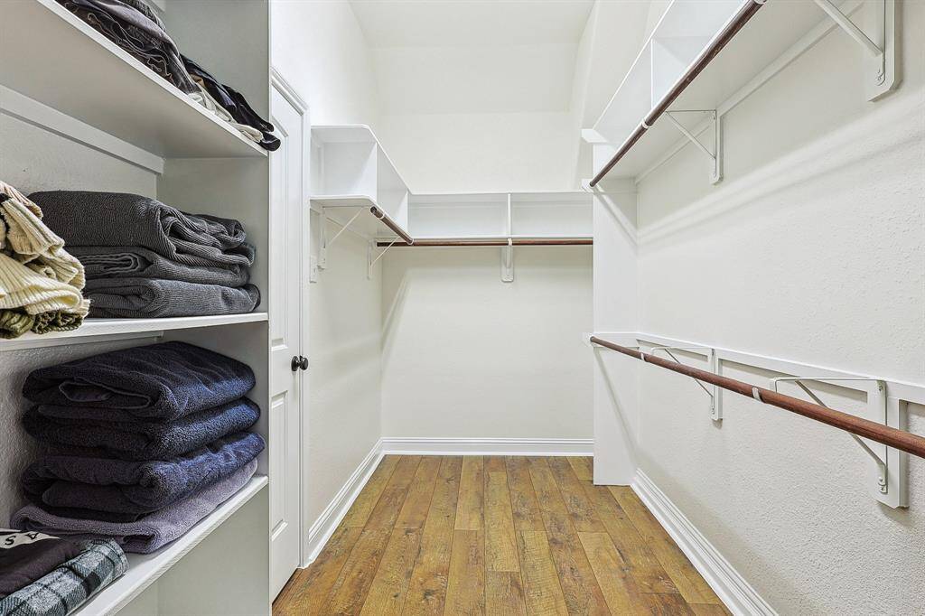 Walk-in closet