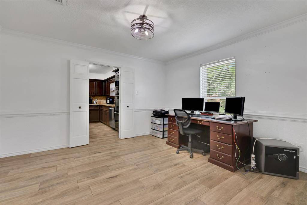 Great flex space. Can be used as formal dining, an office, playroom, etc.