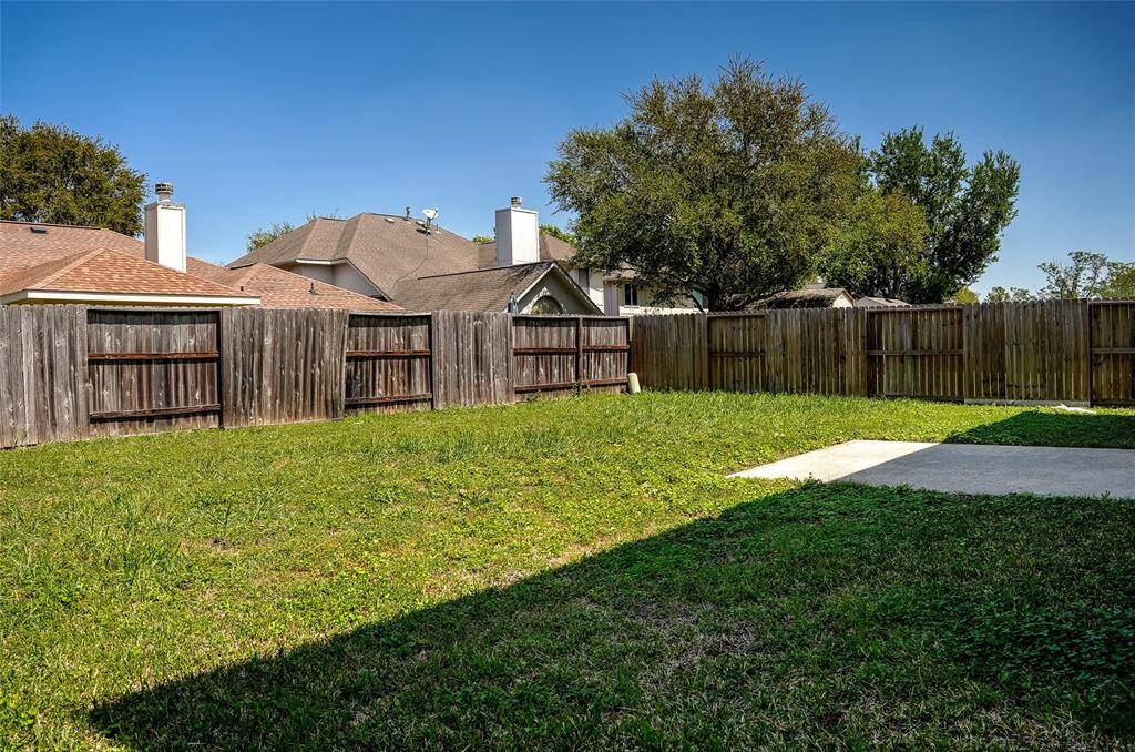 Spacious backyard