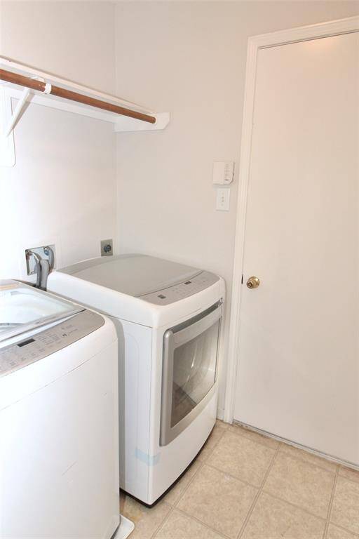 Washer and Dryer Included!