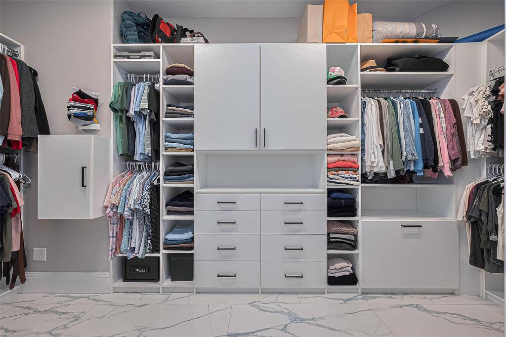 Custom built-in closet