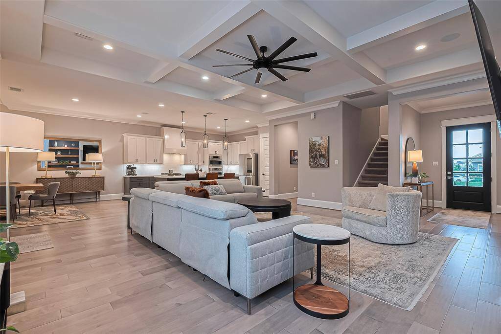 Upgraded ceiling trim