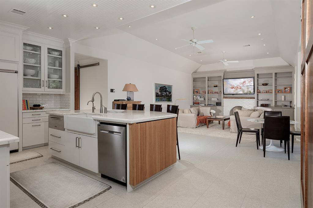 The kitchen opens to the family room, and has an adjacent walk-in pantry with room for all your small kitchen appliances so your counters can stay clear for meal prepping!