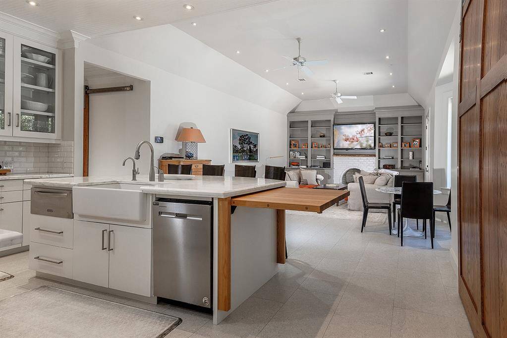 The kitchen also features a breakfast bar for casual eating.
