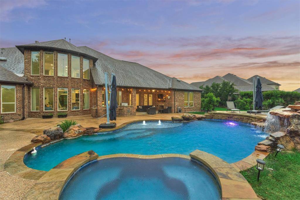 Now for the best part, the backyard. his one is just dreamy!!