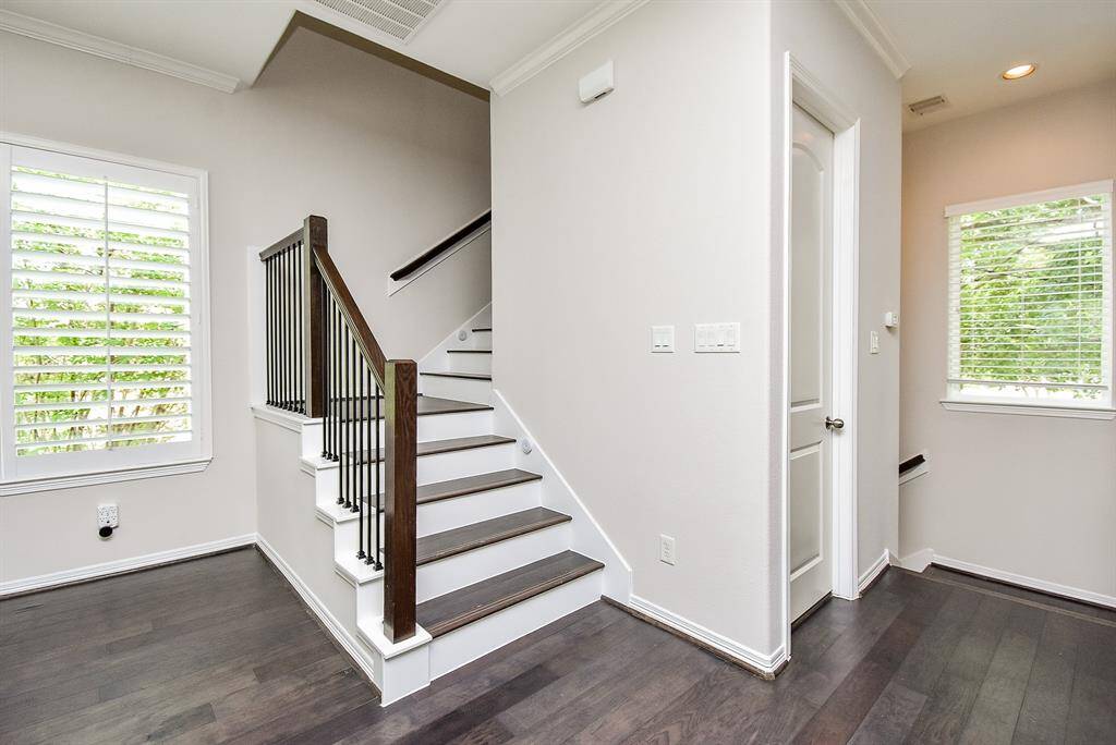 This staircase doesn’t just connect levels, it elevates the everyday with a touch of architectural charm.