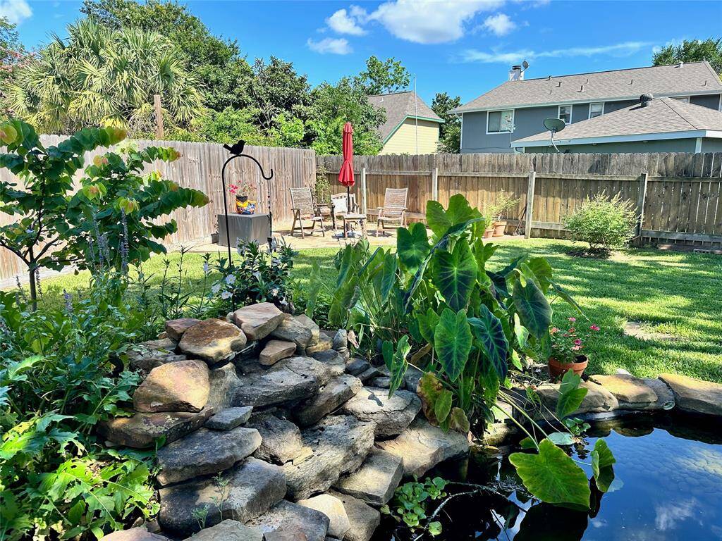The Koi pond is so beautifully done.