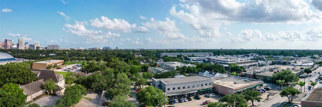 Christie residents will enjoy beautiful views of the Medical Center, Rice Stadium, and dynamic Rice Village