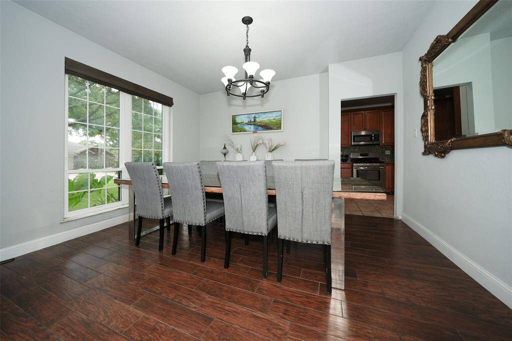 Formal dining room