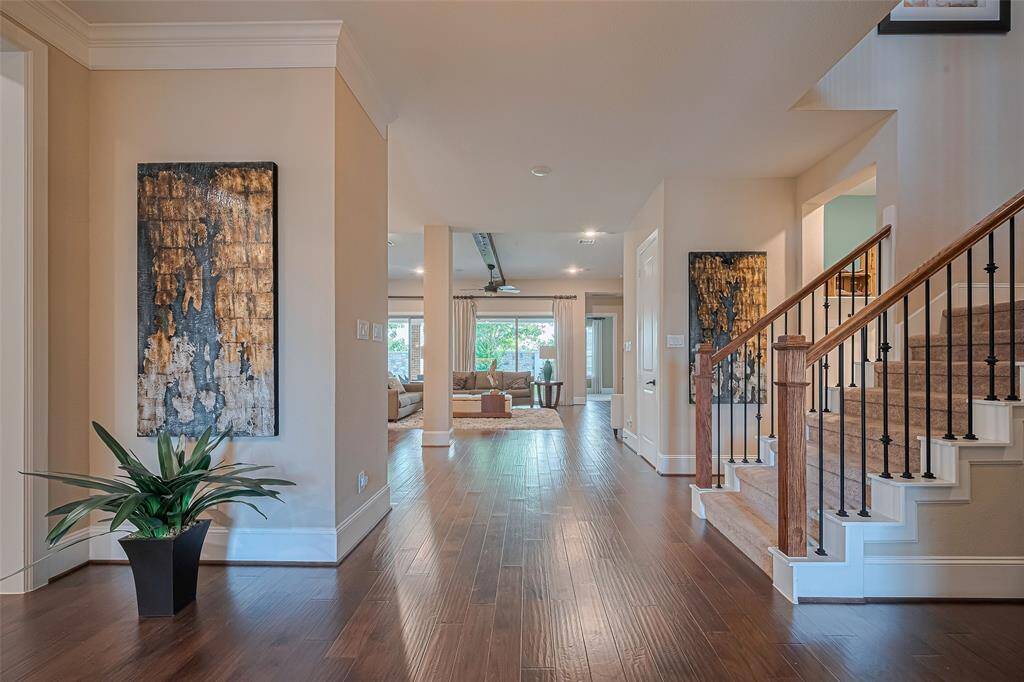 From decoration to design this home has it all, including an amazing open floor plan full of beautiful natural light