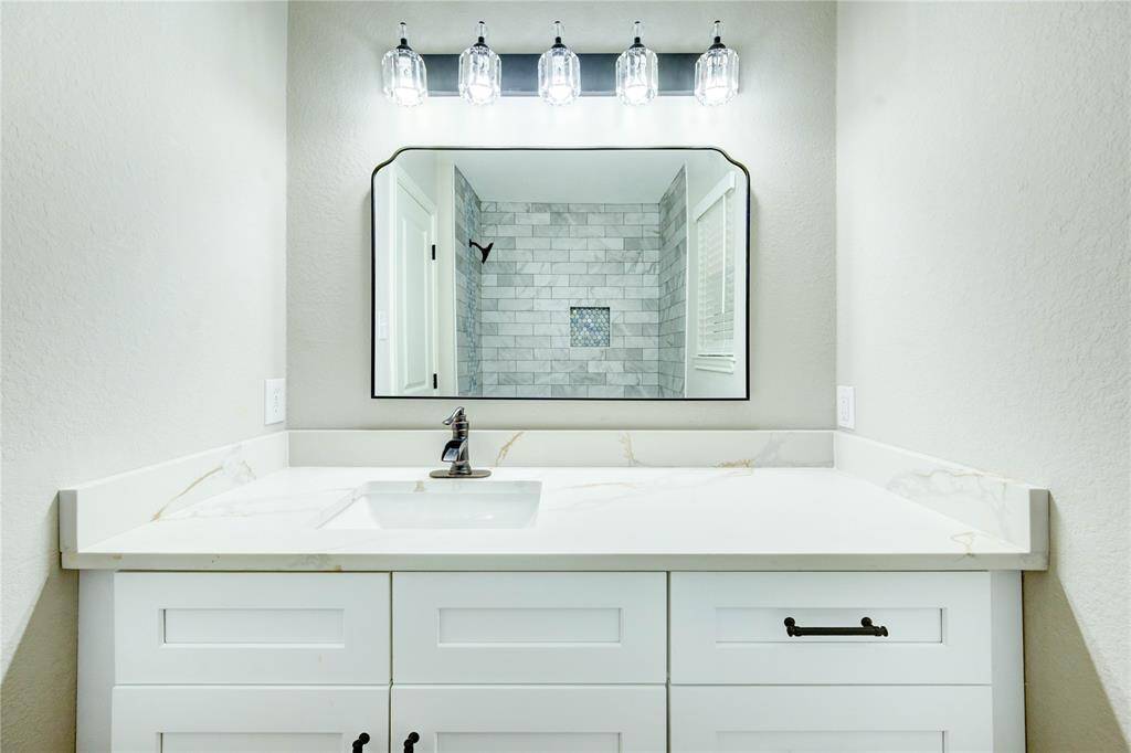 Primary bath with updated fixtures