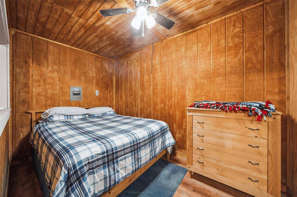 Barn Apartment bedroom with ceiling fan