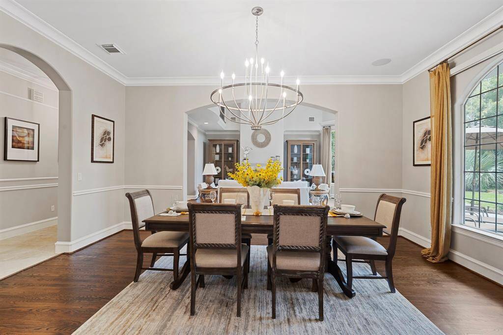The dining room also has crown molding and chair rails.