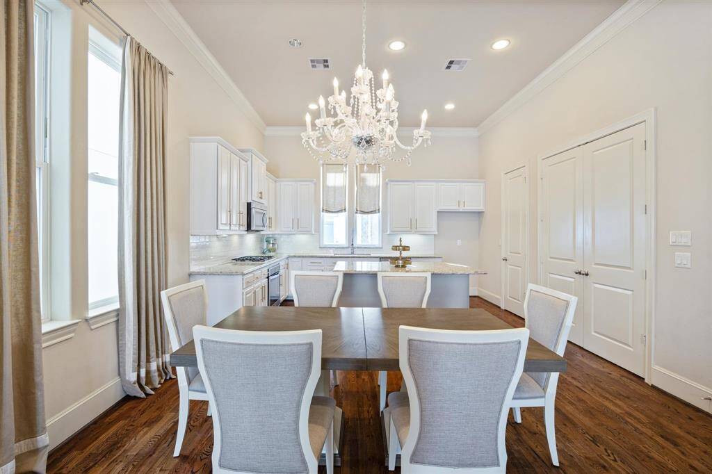 Formal dining off the kitchen.