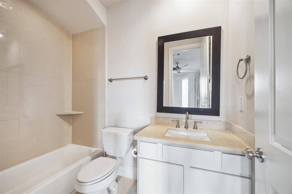 Attached full bathroom to first floor bedroom/office