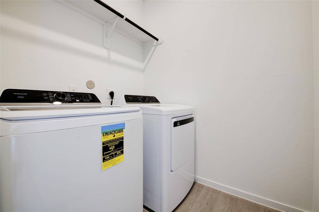 Bright and efficient laundry room
