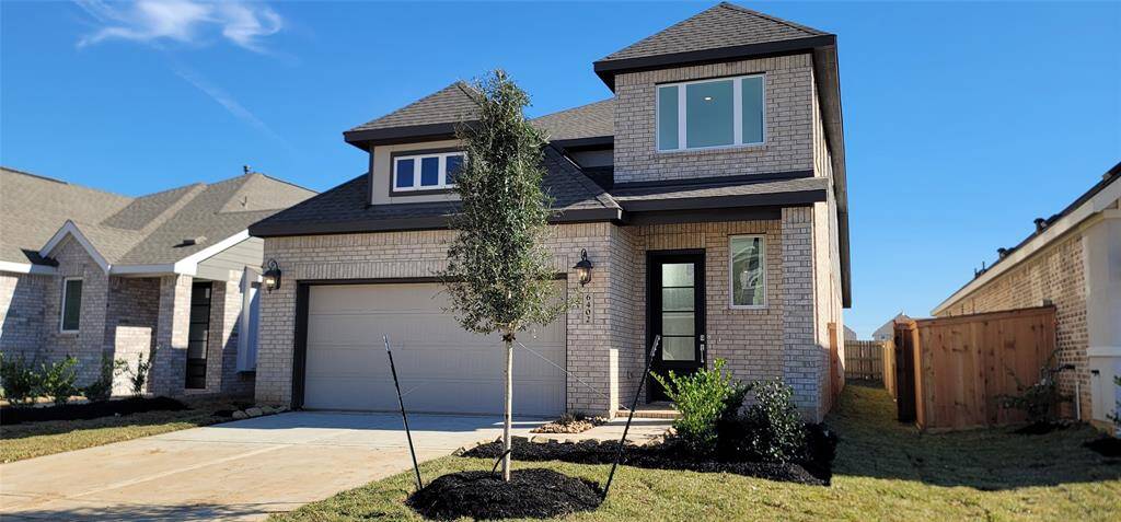 *Not actual home, pictures representative of same elevation*
