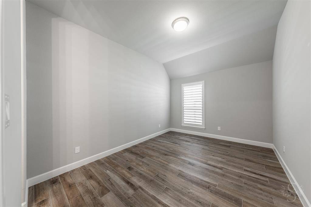 4th bedroom.