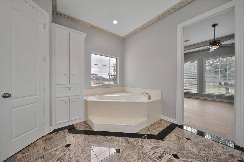 Soaking tub and built-ins
