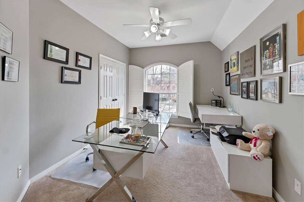 2nd bedroom used as office