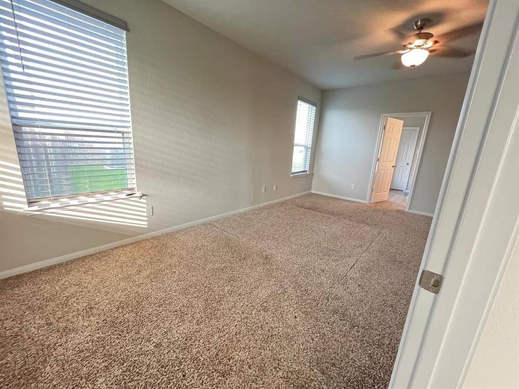 Light bright and plenty of room to lounge!