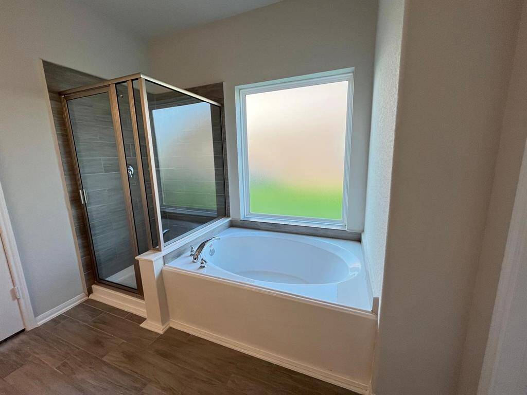 Great look at your oversized soaking tub