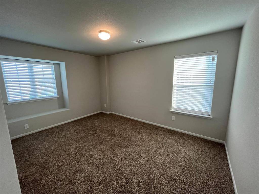 Secondary bedroom with sitting nook