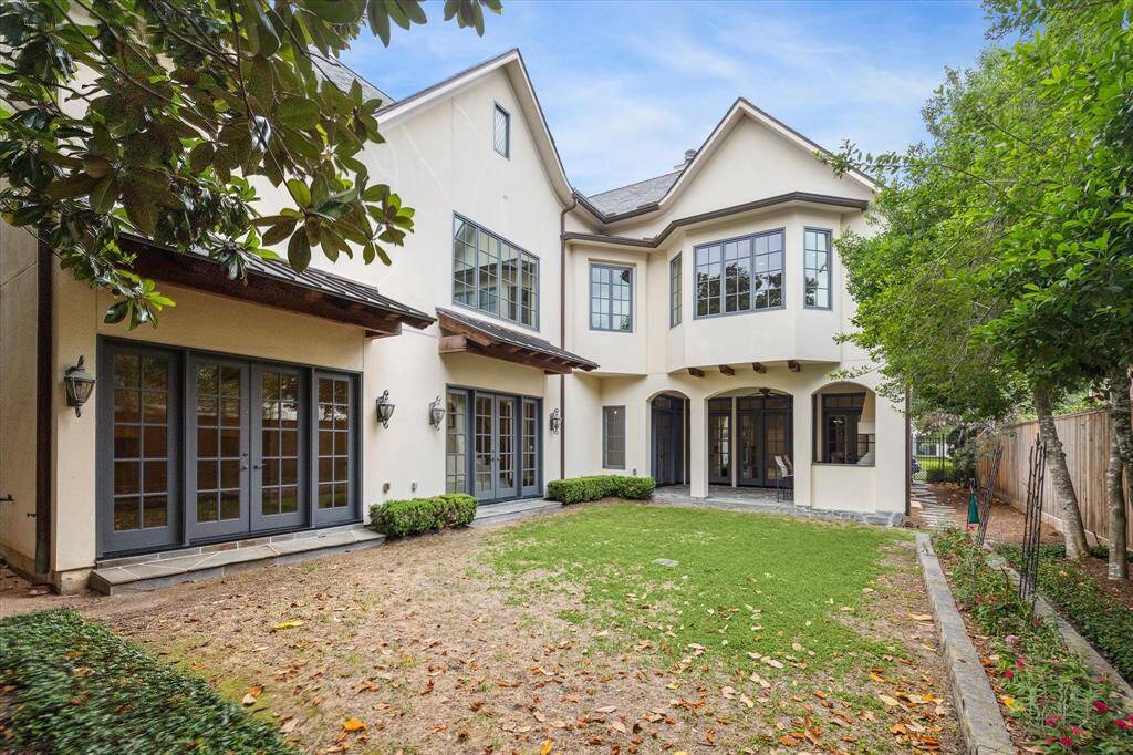 The large backyard has plenty of room for a pool!