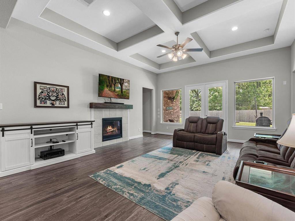 Tray ceilings and backyard views!