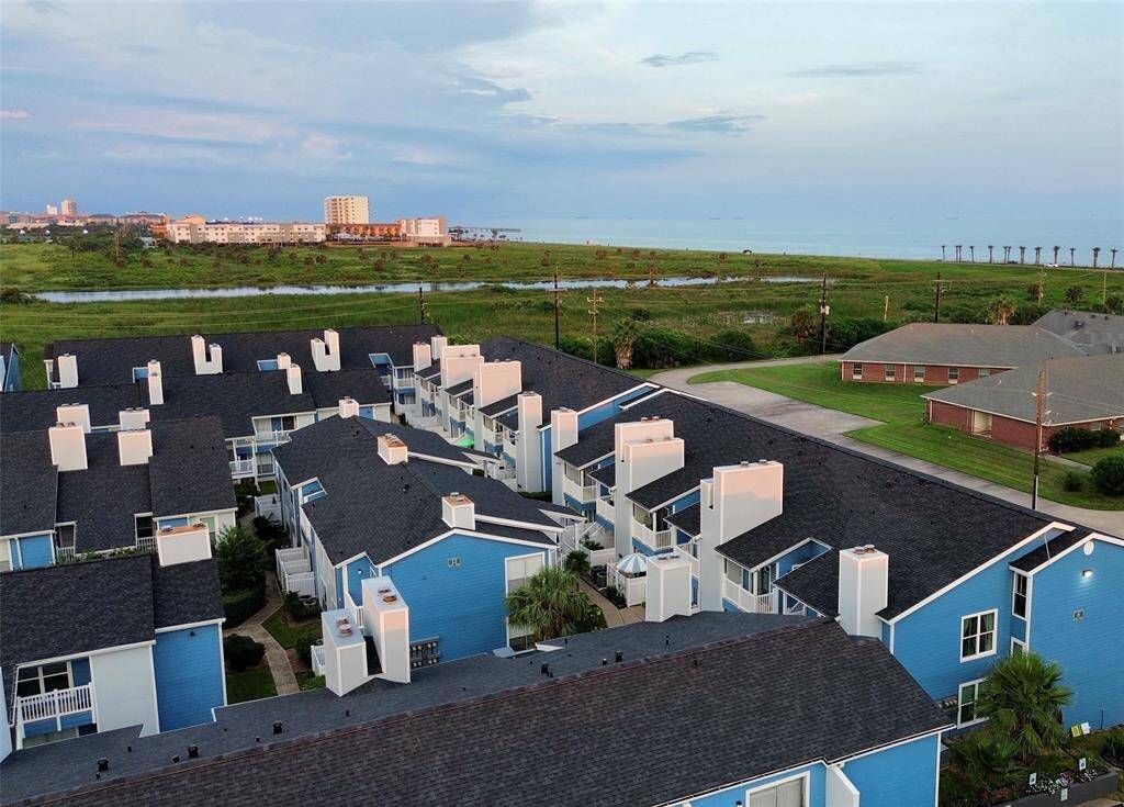 Palms at Cove View is just across the street from the Seawall!
