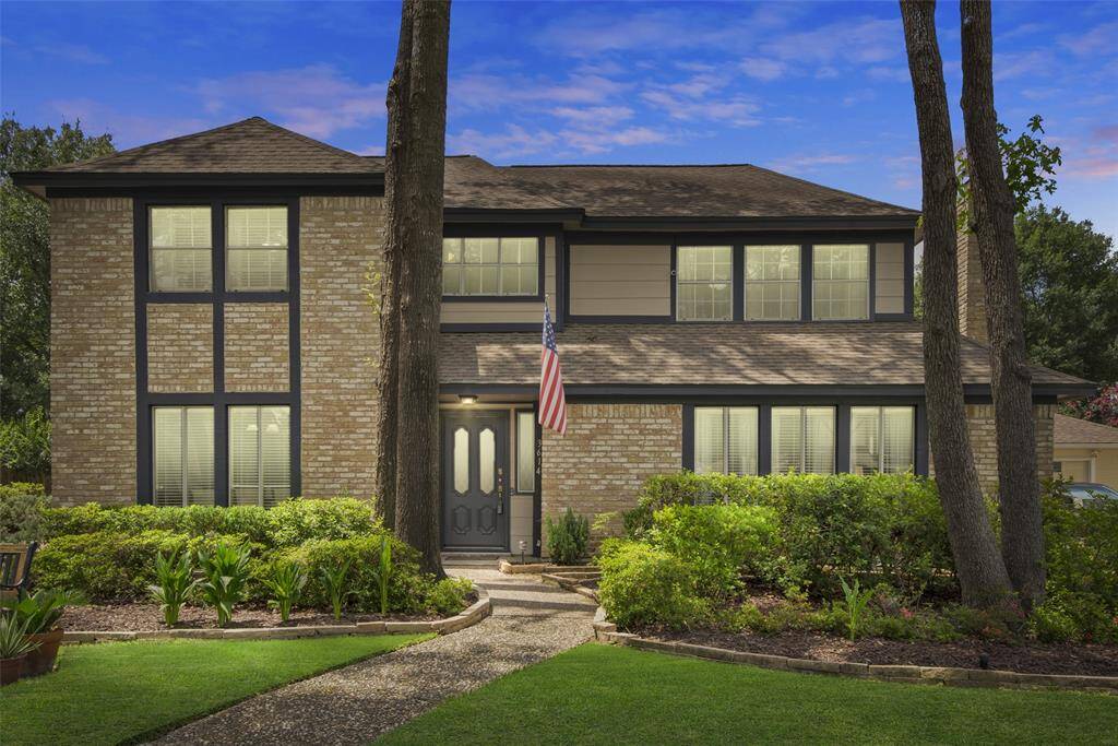 Awesome Curb Appeal!