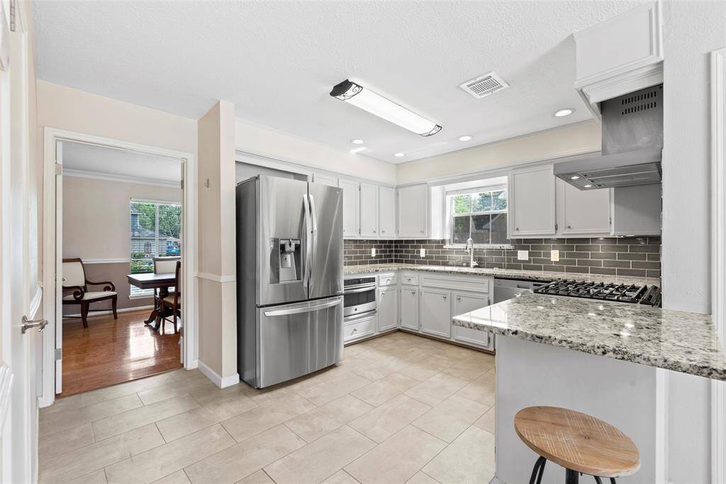 Amazing Updated Kitchen