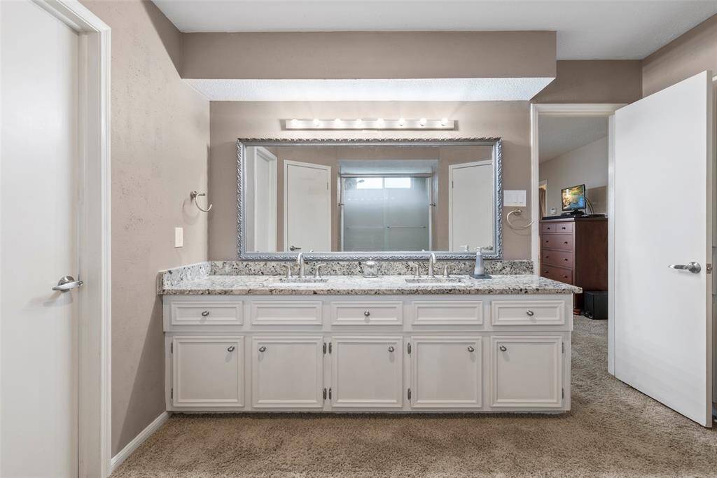 Upgraded Primary bath