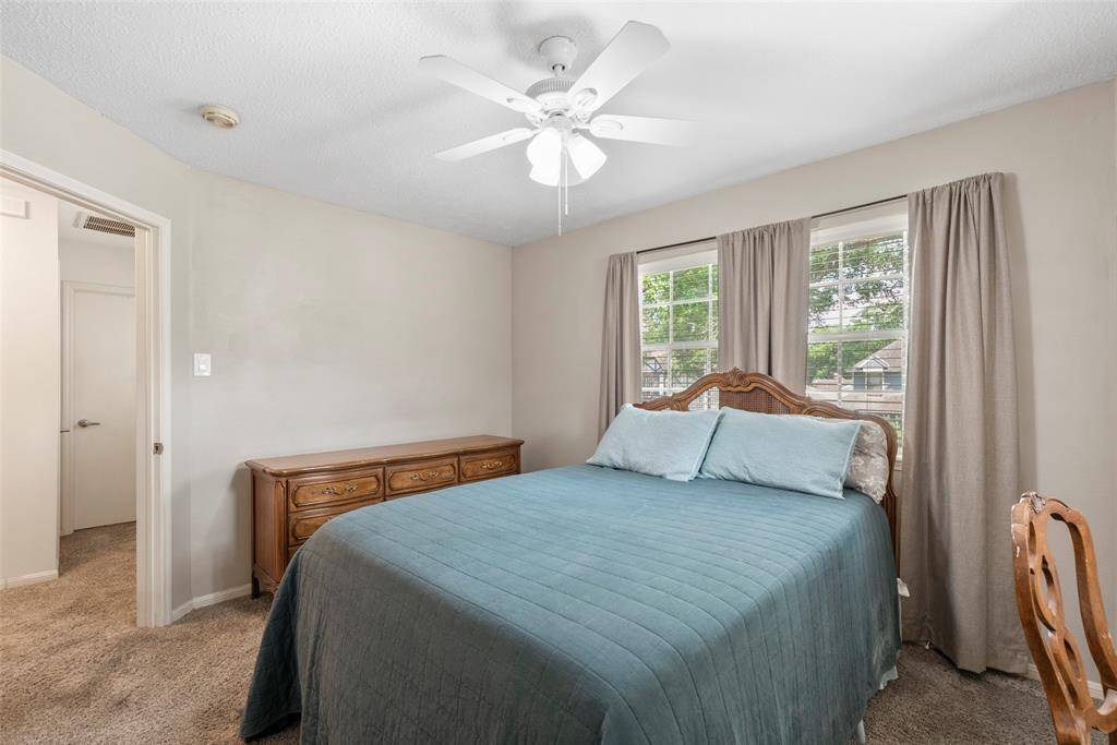 Guest room offers Built in desk in closet