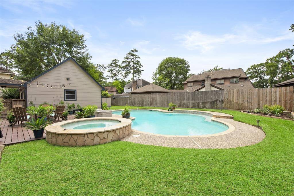 Amazing Pool and still plenty of yard too!