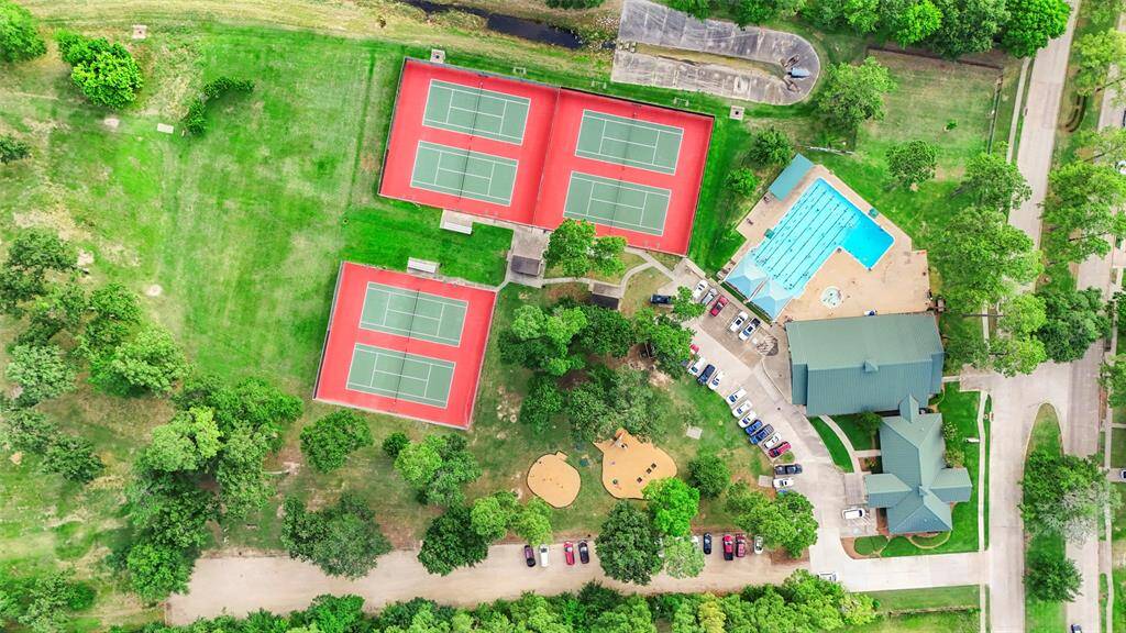 Area tennis & pools