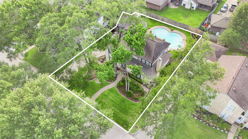 Wonderful wooded lot!
