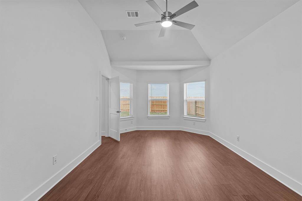 Primary Room/Bay window