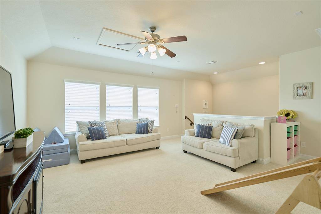 Covered back patio with fans