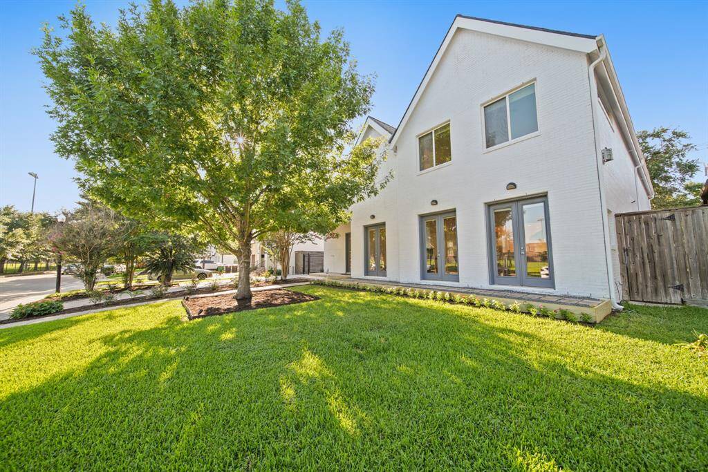 Gorgeous 2 story home with brick and stucco elevation.