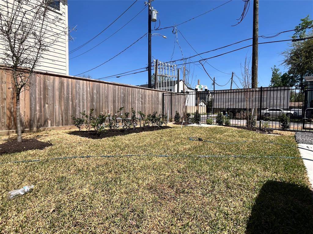 This charming dog park offers a secure and well-maintained space for your furry friends to play and socialize. Enjoy peace of mind in this pet-friendly community feature!