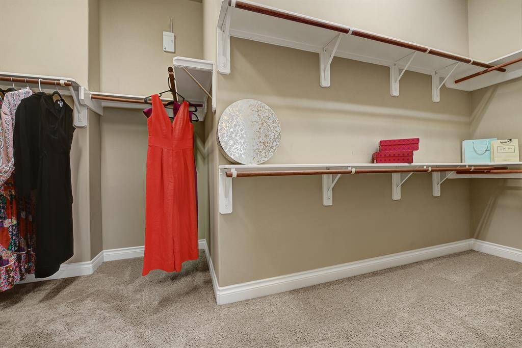 Primary Walk in Closet